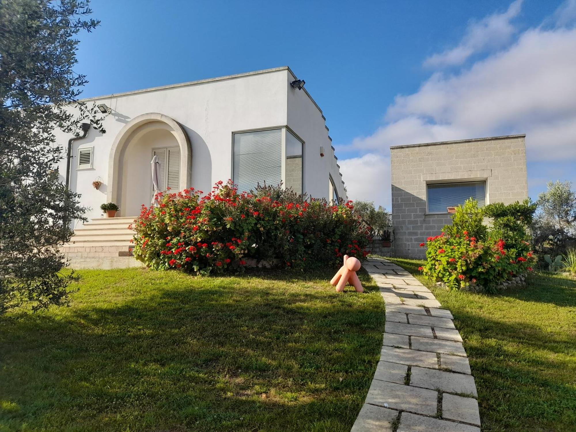 Tenuta Valle Dell Idro Otranto Con Piscina Casamassella Exterior photo